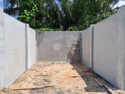 LTH IBS Precast Fencing as Stockpile 1