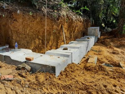 Constructing a wall using LTH Wall Block