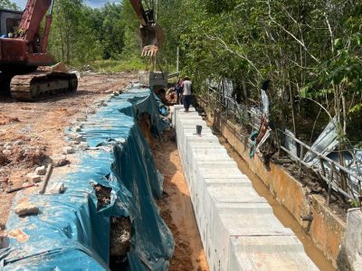 Constructing a wall using LTH Wall Block